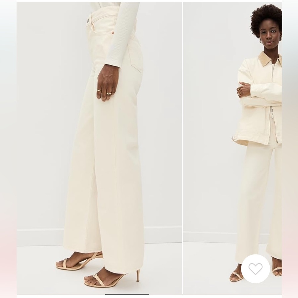 Levi's Ribcage Wide Leg Jeans in cream, size 31